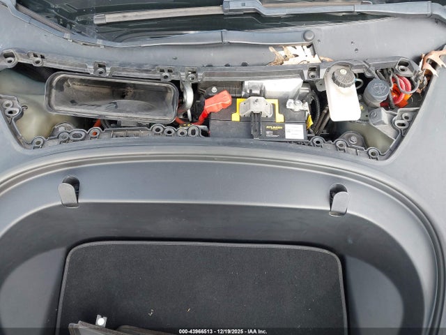 2019 TESLA MODEL 3 5YJ3E1EB0KF408596 Photo 9