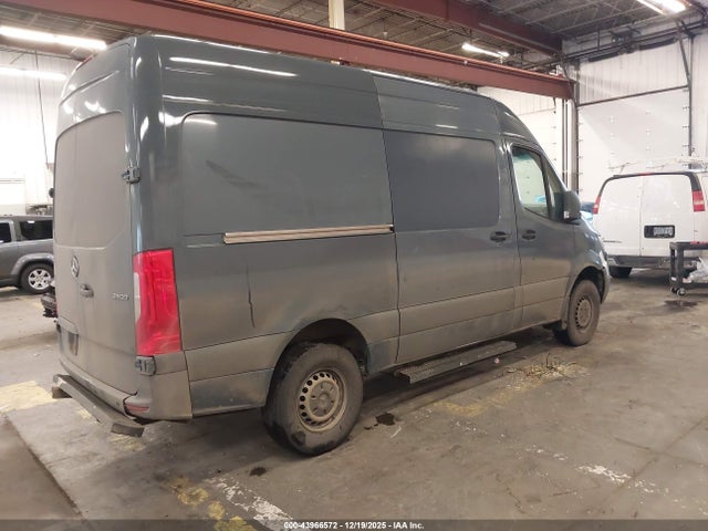 WD4PF0CD3KP053299 Mercedes-Benz Sprinter 2500 Standard Roof V6