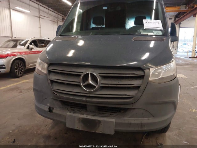WD4PF0CD3KP053299 Mercedes-Benz Sprinter 2500 Standard Roof V6