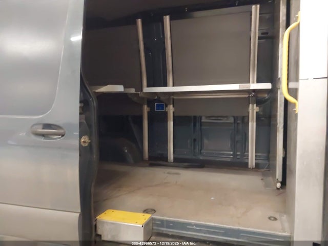 WD4PF0CD3KP053299 Mercedes-Benz Sprinter 2500 Standard Roof V6