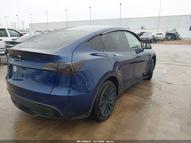 2024 TESLA MODEL Y 7SAYGDED7RF045844 Photo 3
