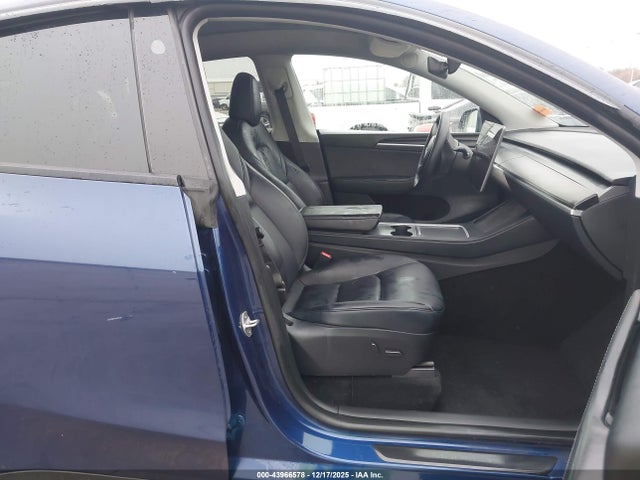 2024 TESLA MODEL Y 7SAYGDED7RF045844 Photo 4