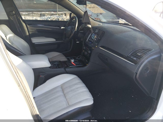 Aukcja sprzedaży 2019 Chrysler 300 300s, vin: 2C3CCABG0KH682658, numer aukcji: 43966586