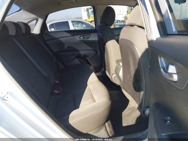 3KPF24AD1LE174538 KIA Forte Lxs