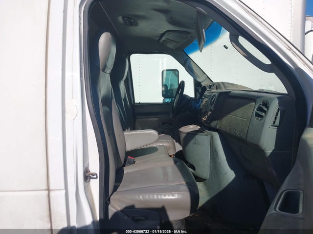 Продажа на аукционе авто 2011 Ford E-450 Cutaway, vin: 1FDXE4FS1BDA06932, номер лота: 43966732
