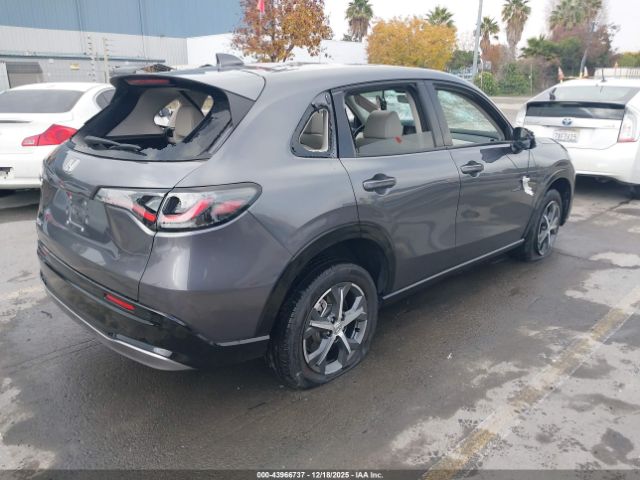 2023 HONDA HR-V 3CZRZ2H72PM717740 Photo 3