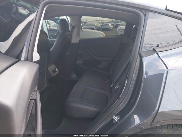 2023 TESLA MODEL Y 7SAYGDEF5PF947682 Photo 7