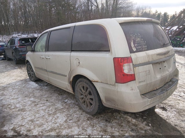 2014 CHRYSLER TOWN & COUNTRY 2C4RC1HG4ER364215 Photo 2