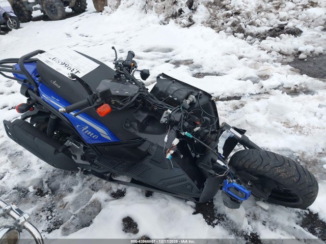 L5YTCLFE3R1114566 Znen Scooter