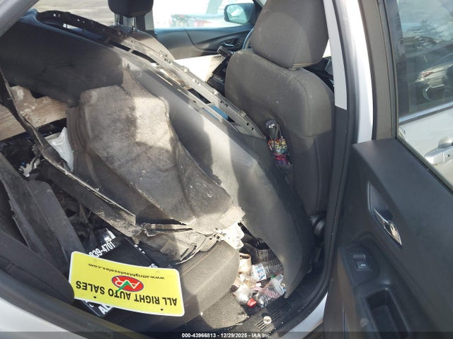 Chevrolet EQUINOX LT 2019 2GNAXJEV2K6277227 Image 8