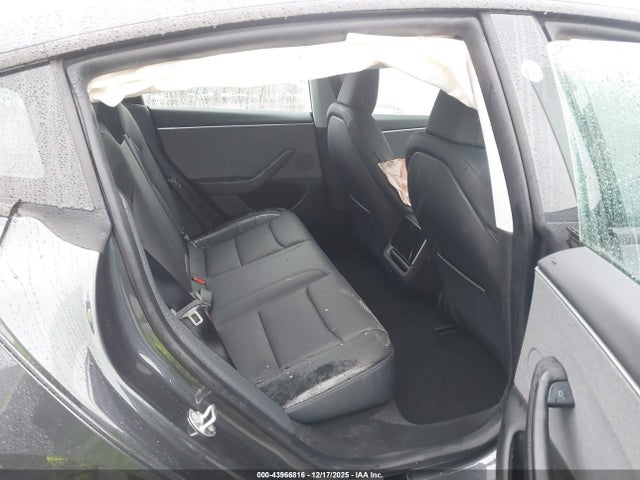 2025 TESLA MODEL 3 5YJ3E1EA1SF039495 Photo 7