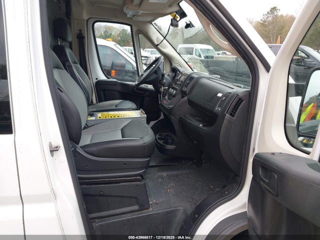 43966817 :رقم المزاد ، 3C6URVHG9JE116867 vin ، 2018 Ram Promaster 3500 High Roof 159 Wb مزاد بيع
