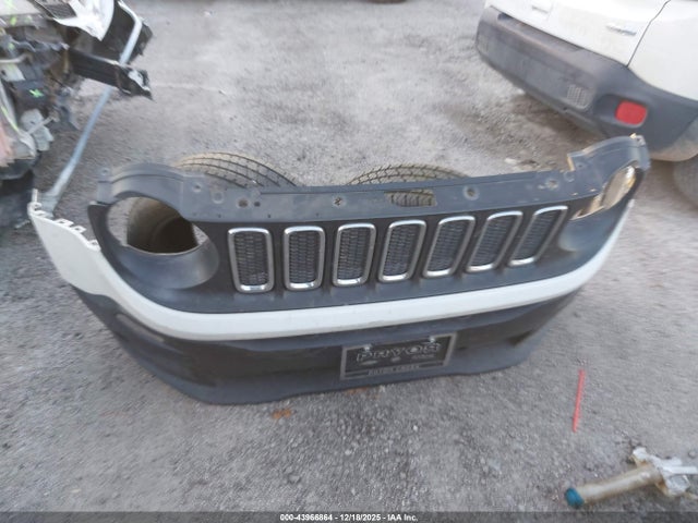 Продаж на аукціоні авто 2018 Jeep Renegade Latitude Fwd, vin: ZACCJABB6JPH77101, номер лоту: 43966864
