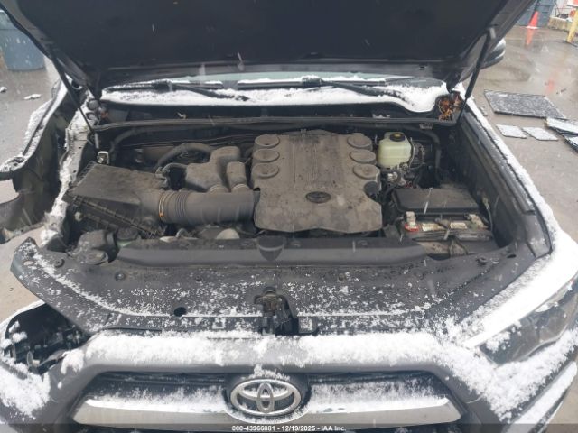 2018 TOYOTA 4RUNNER JTEBU5JR3J5499514 Photo 9
