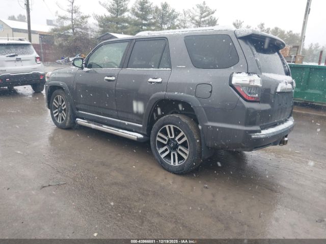 2018 TOYOTA 4RUNNER JTEBU5JR3J5499514 Photo 2