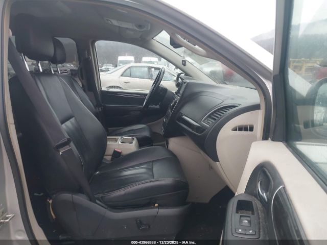 2011 CHRYSLER TOWN & COUNTRY 2A4RR8DG6BR802591 Photo 4