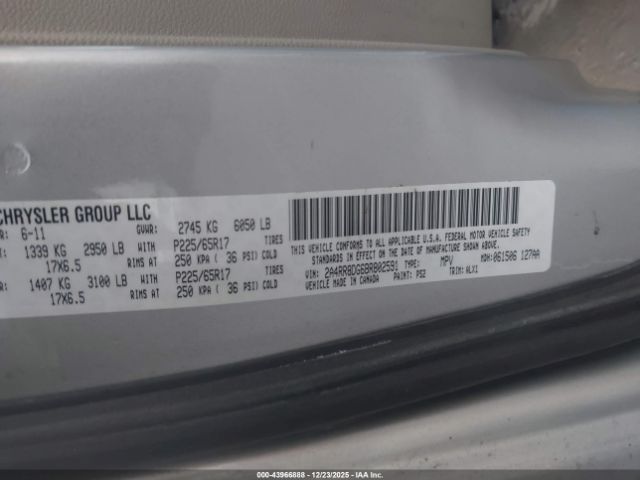 2011 CHRYSLER TOWN & COUNTRY 2A4RR8DG6BR802591 Photo 8