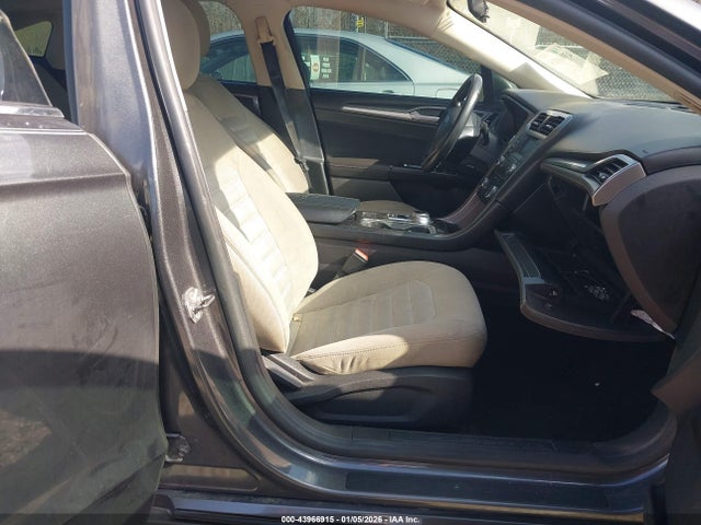 Ford FUSION S 2017 3FA6P0G70HR109682 Image 5