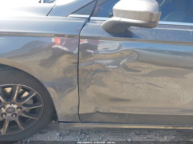 Ford FUSION S 2017 3FA6P0G70HR109682 Image 6