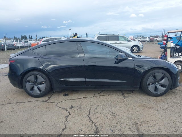 Tesla Model 3 Long Range/mid Range 2018 5YJ3E1EA2JF040847 Image 13
