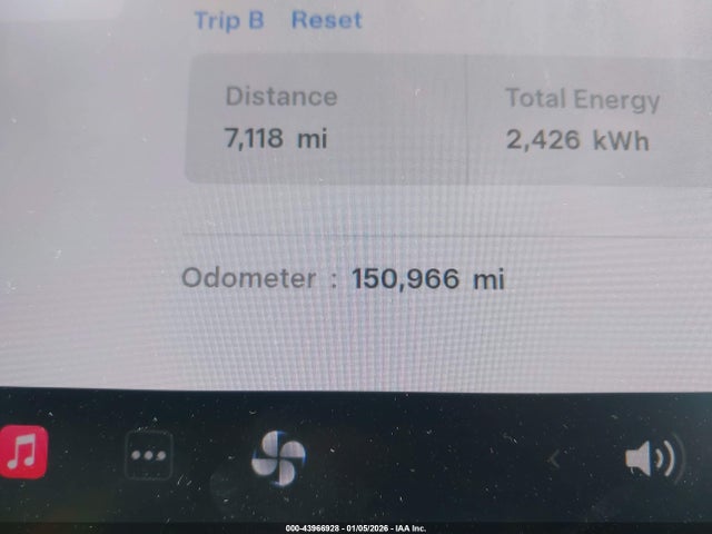 Tesla Model 3 Long Range/mid Range 2018 5YJ3E1EA2JF040847 Image 15