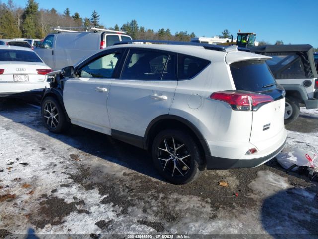 2017 TOYOTA RAV4 JTMJFREV8HJ170382 Photo 2