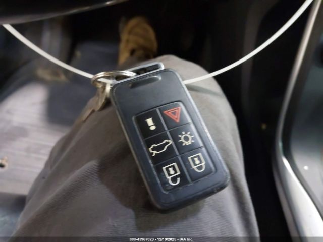 2011 VOLVO XC70 YV4940BZ4B1095017 Photo 10