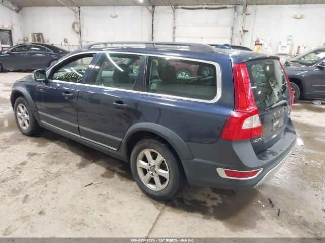 2011 VOLVO XC70 YV4940BZ4B1095017 Photo 2
