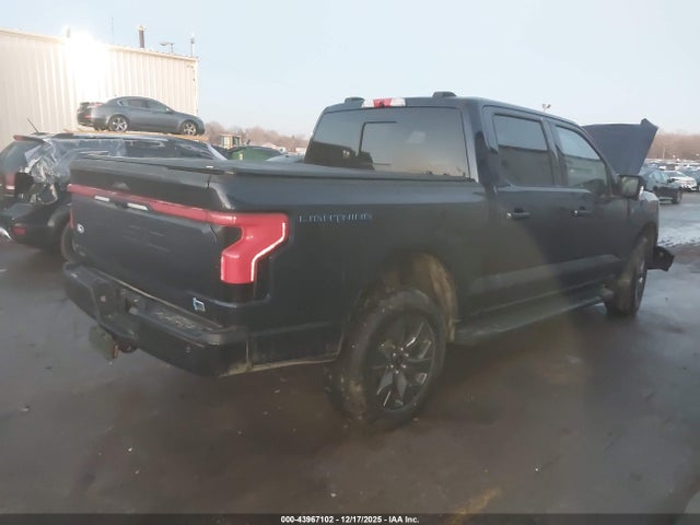 2024 FORD F-150 LIGHTNING 1FT6W5L78RWG20684 Photo 3