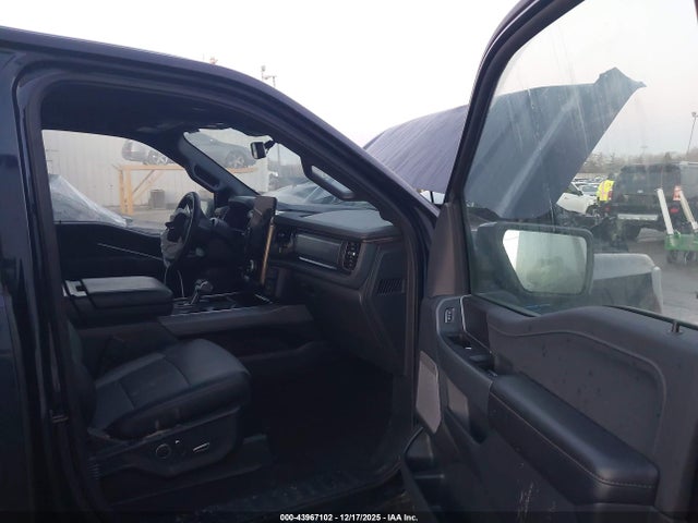 2024 FORD F-150 LIGHTNING 1FT6W5L78RWG20684 Photo 4