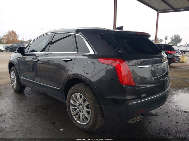 2018 CADILLAC XT5 1GYKNARS8JZ154760 Photo 2