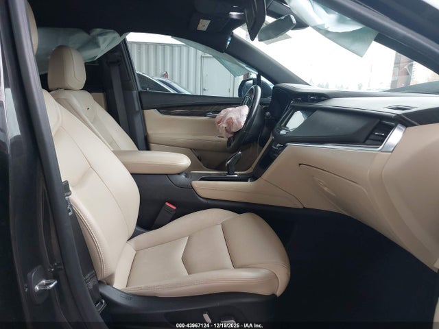 2018 CADILLAC XT5 1GYKNARS8JZ154760 Photo 4