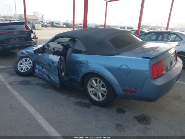 2007 FORD MUSTANG 1ZVFT84N175272959 Photo 2