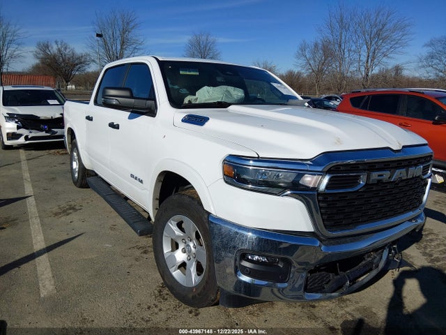 43967148 :رقم المزاد ، 1C6RRFFG5SN601289 vin ، 2025 Ram 1500 Big Horn  4x4 5'7 Box مزاد بيع