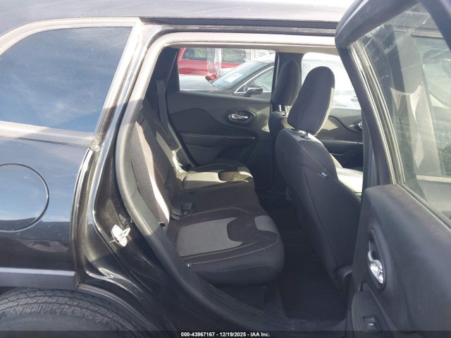 2016 JEEP CHEROKEE 1C4PJLAB4GW177350 Photo 7