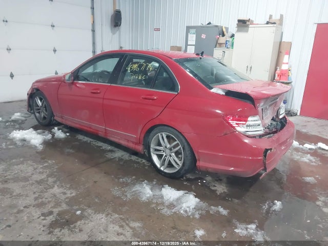 2014 Mercedes-benz C 300 Sport 4matic მანქანა იყიდება აუქციონზე, vin: WDDGF8ABXER314615, აუქციონის ნომერი: 43967174