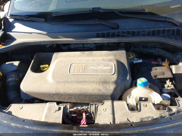 2014 FIAT 500L ZFBCFAAHXEZ016105 Photo 9