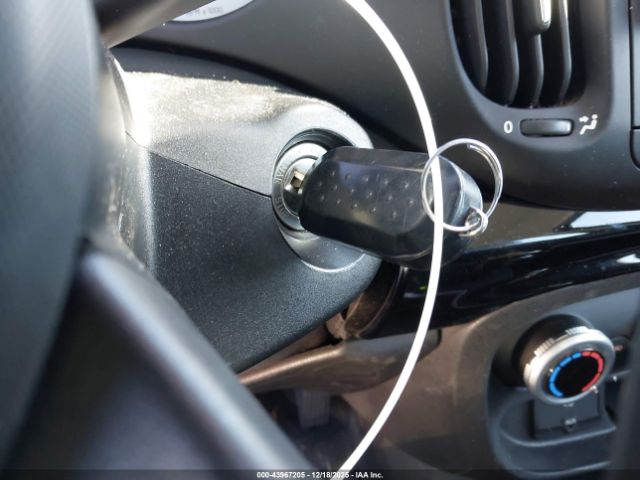 2014 FIAT 500L ZFBCFAAHXEZ016105 Photo 10