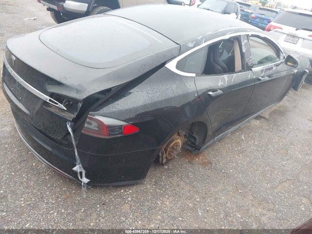 2013 TESLA MODEL S 5YJSA1CPXDFP06646 Photo 3