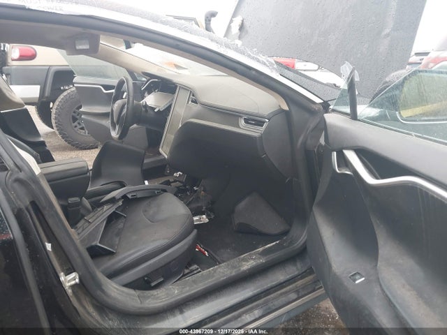 2013 TESLA MODEL S 5YJSA1CPXDFP06646 Photo 4