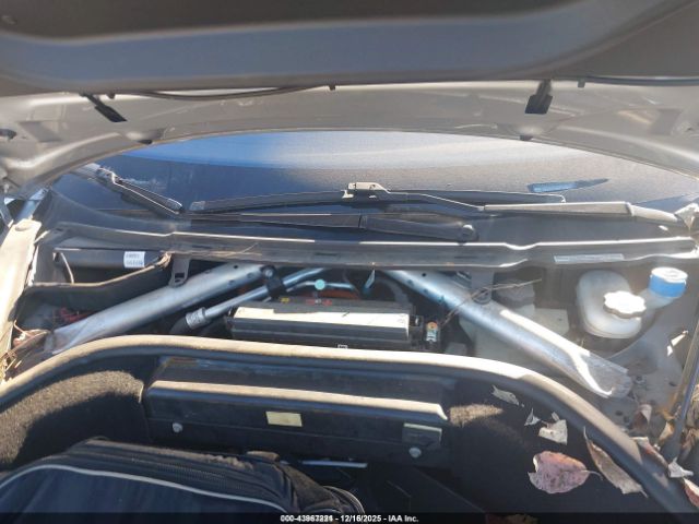 2016 TESLA MODEL S 5YJSA1E14GF133952 Photo 9