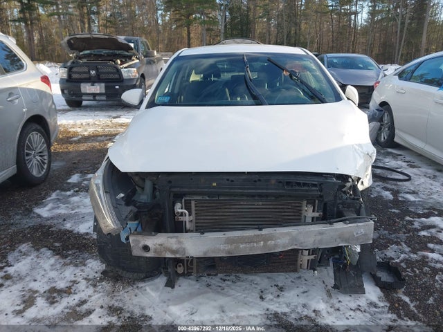 KMHC65LC9KU164658 Hyundai Ioniq Hybrid Blue