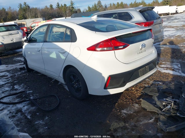 KMHC65LC9KU164658 Hyundai Ioniq Hybrid Blue