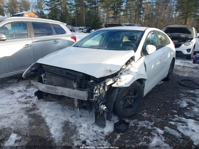 KMHC65LC9KU164658 Hyundai Ioniq Hybrid Blue