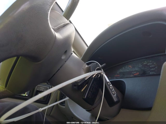 1996 CHEVROLET CAPRICE / IMPALA 1G1BL52P5TR171830 Photo 10