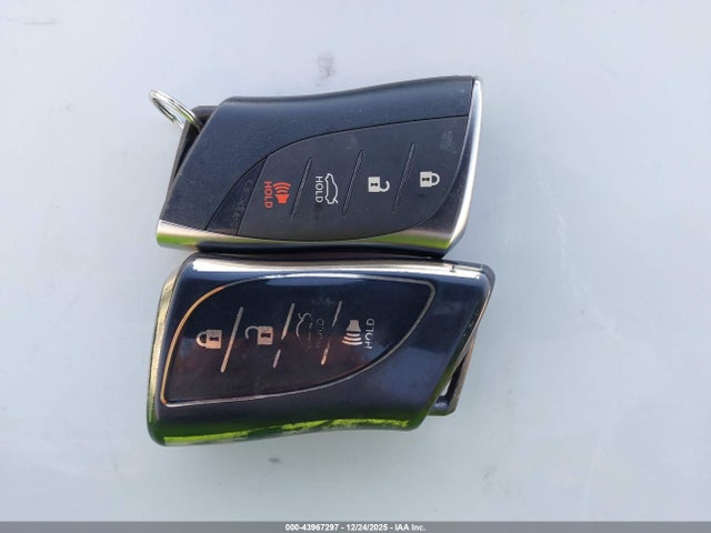 Lexus ES 300H 2019 JTHB21B11K2032637 Image 11