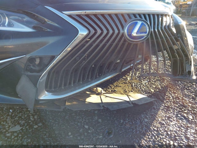 Lexus ES 300H 2019 JTHB21B11K2032637 Image 22