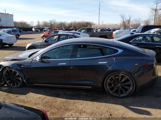 Tesla Model S 100d/75d/p100d 2018 5YJSA1E22JF272722 Image 13