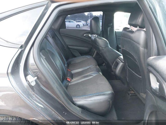 1C3CCCBB5FN664069 Chrysler 200 S