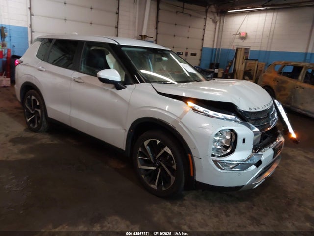 2023 MITSUBISHI OUTLANDER JA4J4UA83PZ053800 Photo 0